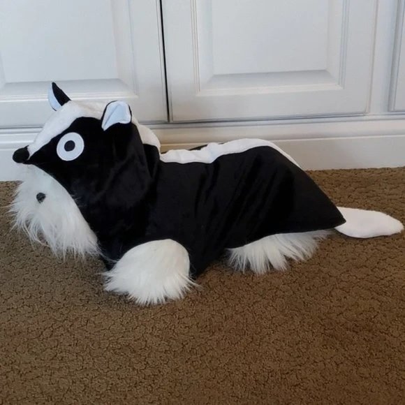Dog Cat Pet Halloween Parade Costume SKUNK Stinker Size Small Med Large NWT - Picture 1 of 3